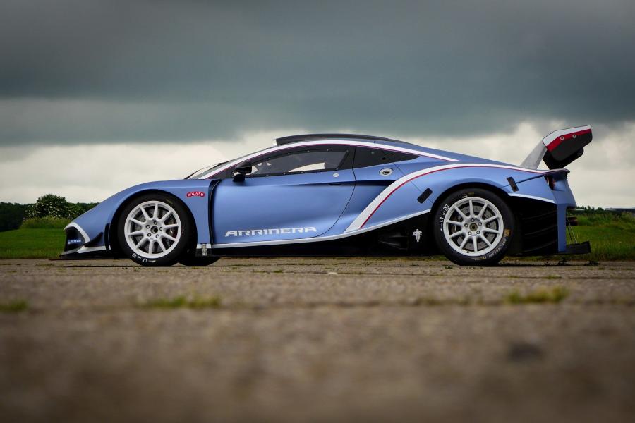  Arrinera Hussarya GT 2016 года  (фото 22 из 25)